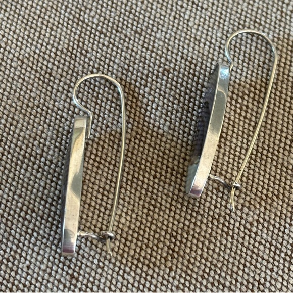 Elegant Sterling 925 Silver & Iridescent Abalone Pierced Dangle Earrings - Picture 5 of 6